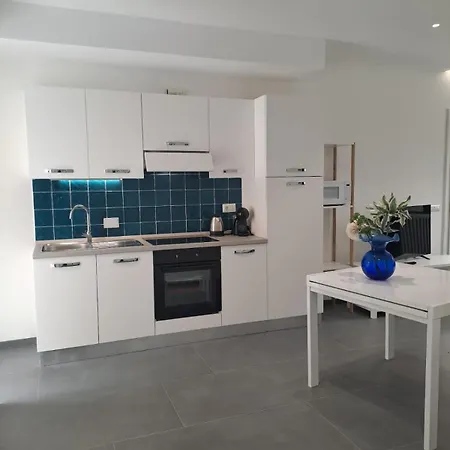 Sirene452 - - Apartment