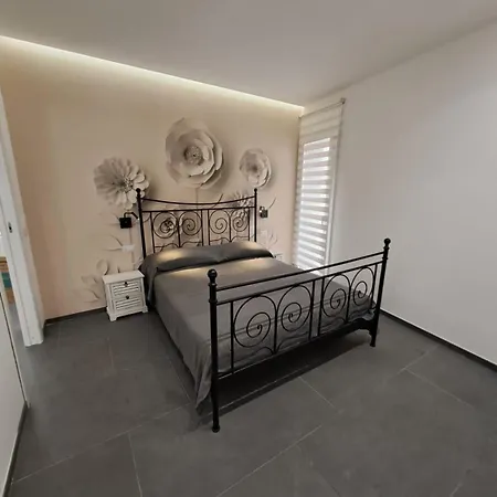 Sirene452 - - Apartament *